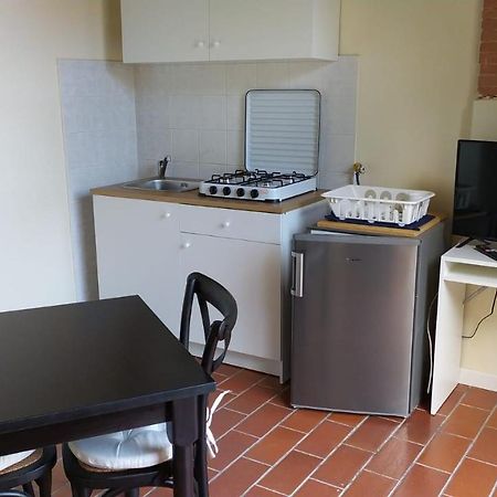 Montevecchio Apartments Montopoli in Val dʼArno エクステリア 写真