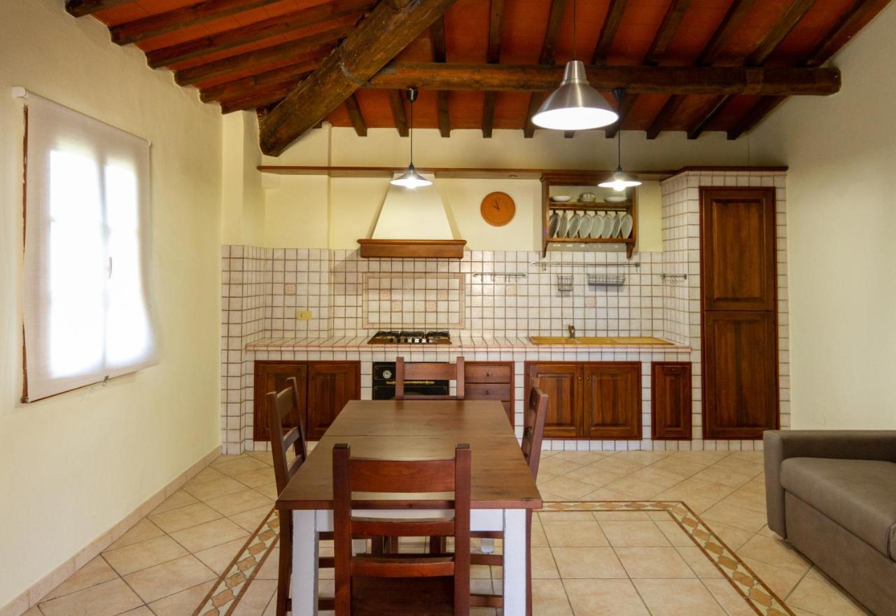 Montevecchio Apartments Montopoli in Val dʼArno エクステリア 写真