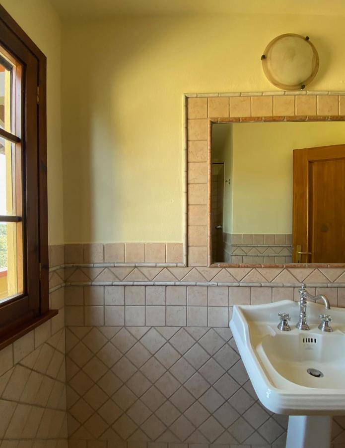 Montevecchio Apartments Montopoli in Val dʼArno エクステリア 写真